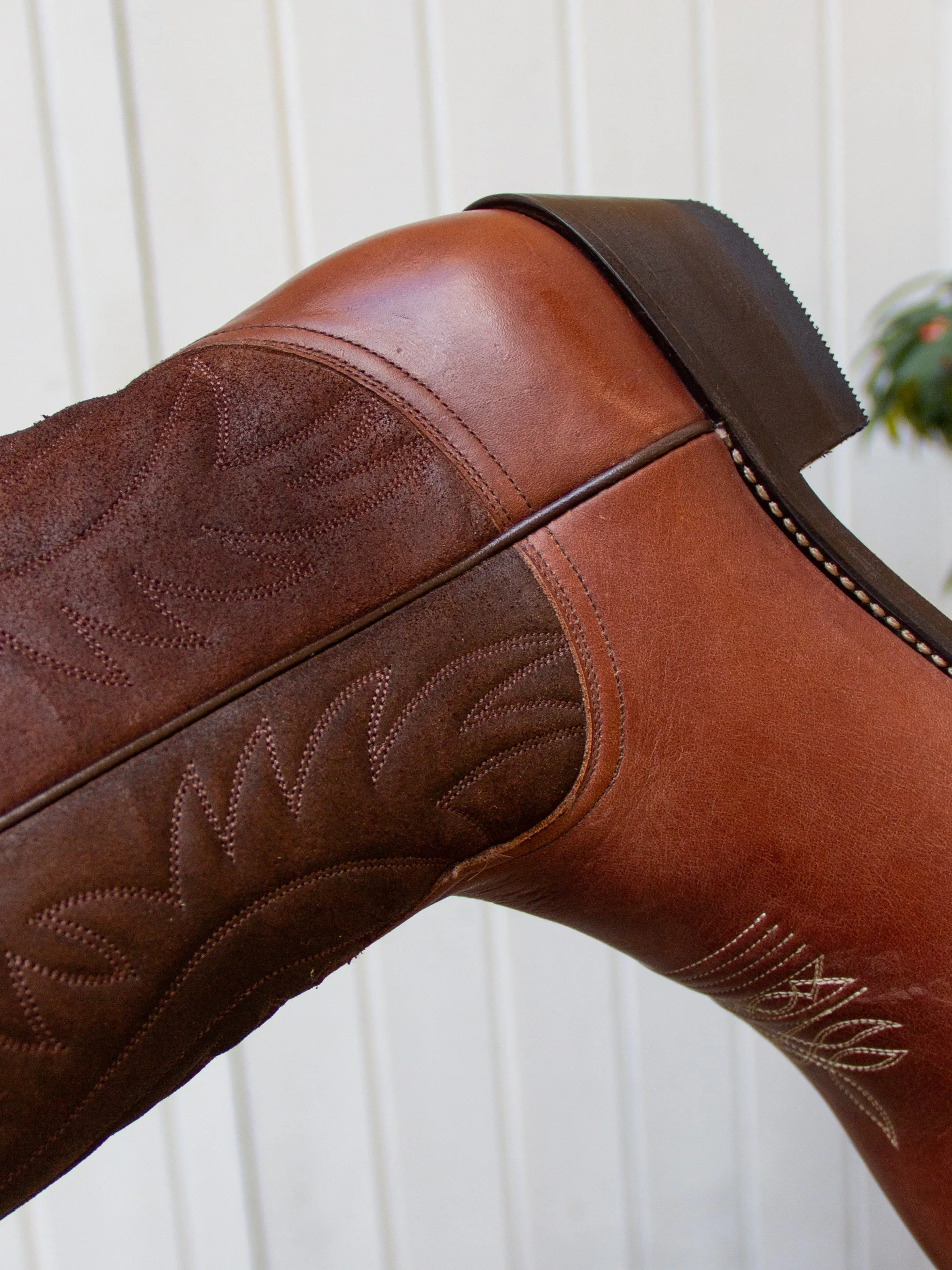 Bright Shoemakers, Cowman, Walnut/ Waxy Rough-Out