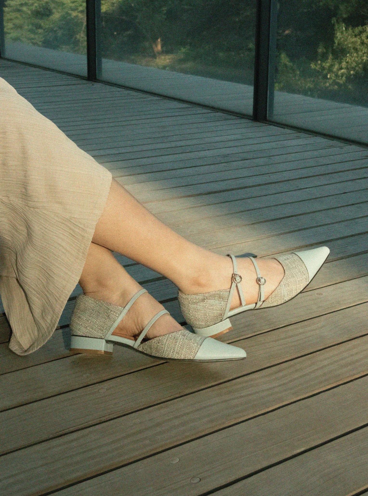 Pointed Tweed Buckle Low Heels
