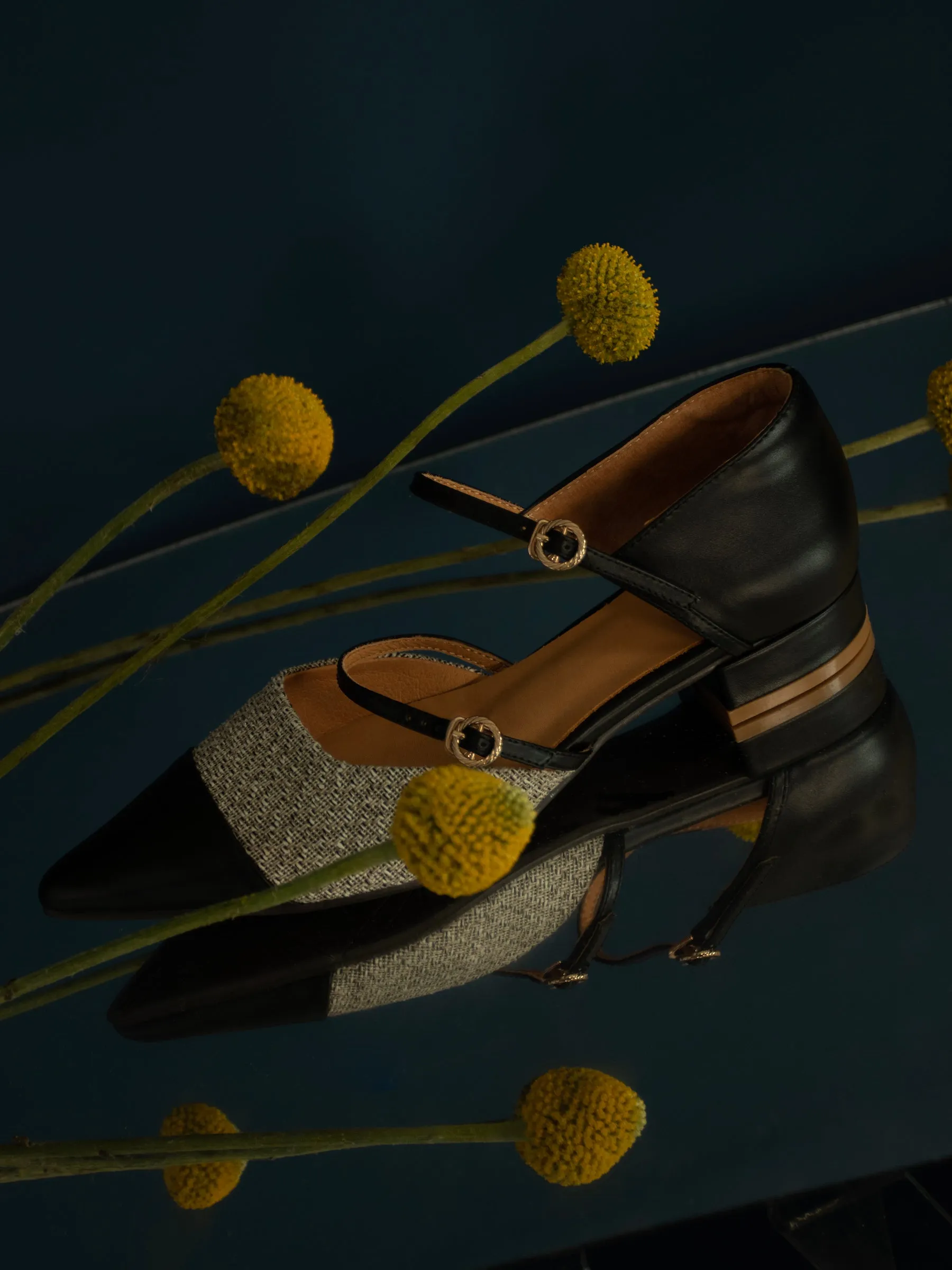 Pointed Tweed Buckle Low Heels