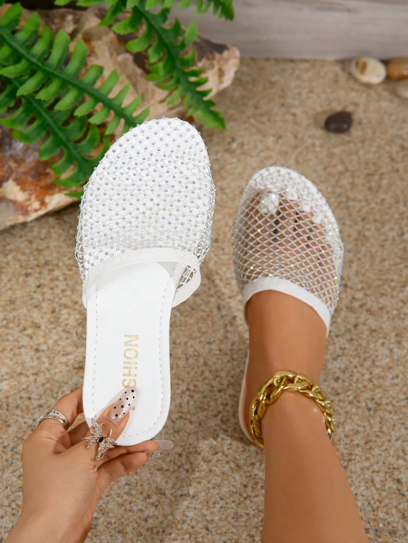 Summer New Arrival Women's Fashionable Casual Flat Sandals With Mesh Decoration, Rhinestone Details And Slip-On Design, Breathable White/Black/Gold/Pink Mesh Sandals, Roman Holiday Style, Perfect For Beachwear And Any Modern Fashion Outfit