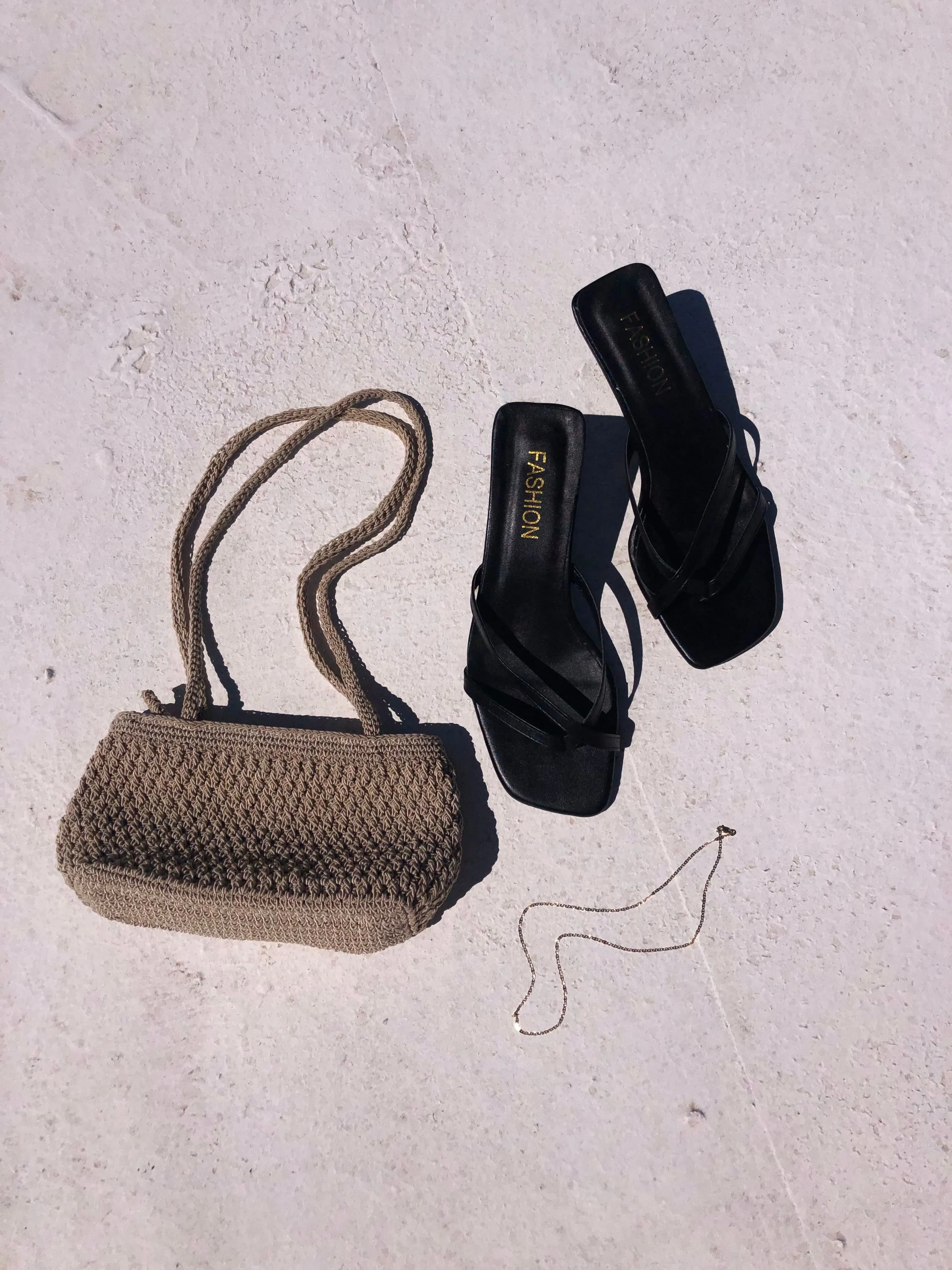 Toe Strap Sandals / 7.5